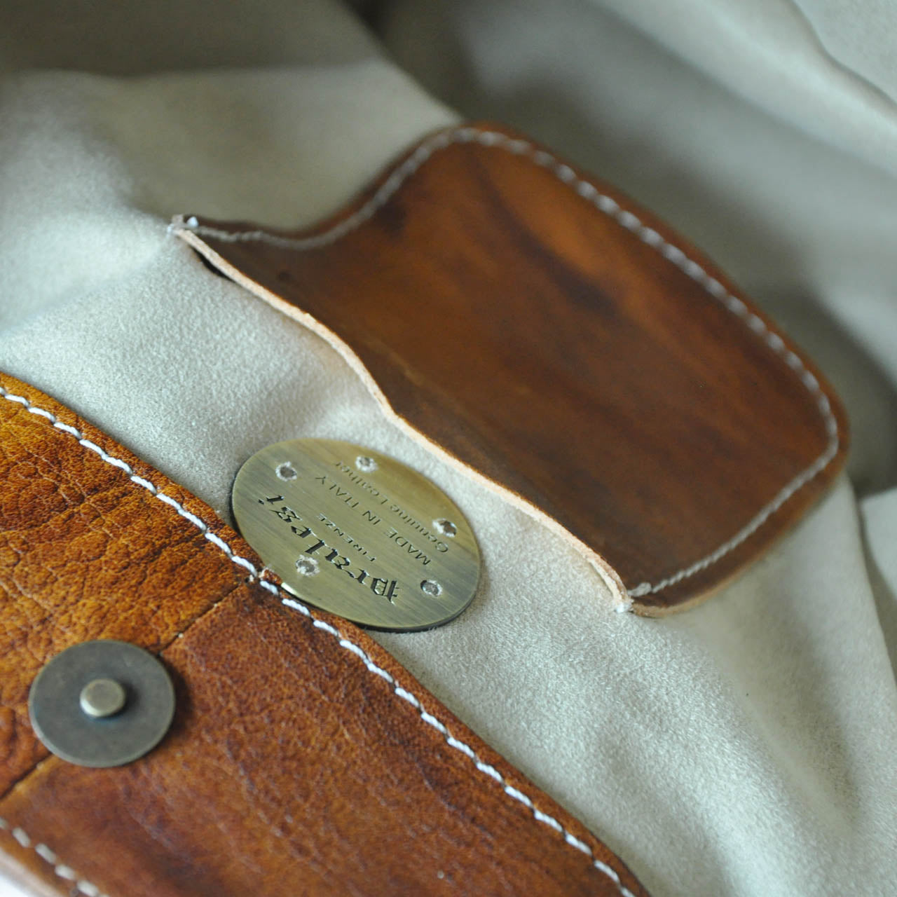 Pratesi Collodi Italian Women's Handbag in Vegetable-Dyed Leather - Violet