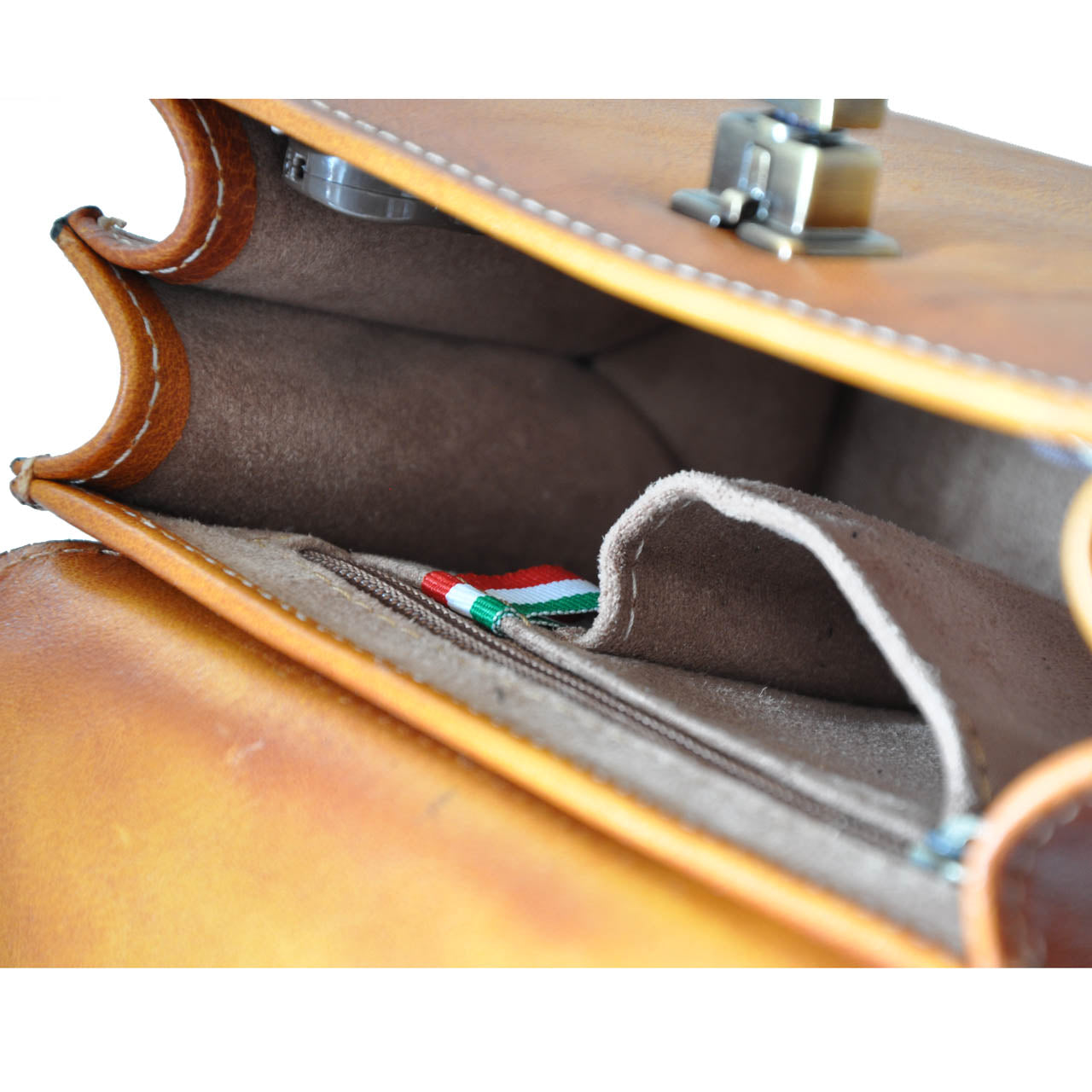 Pratesi Lucignano Small Handbag in genuine Italian leather